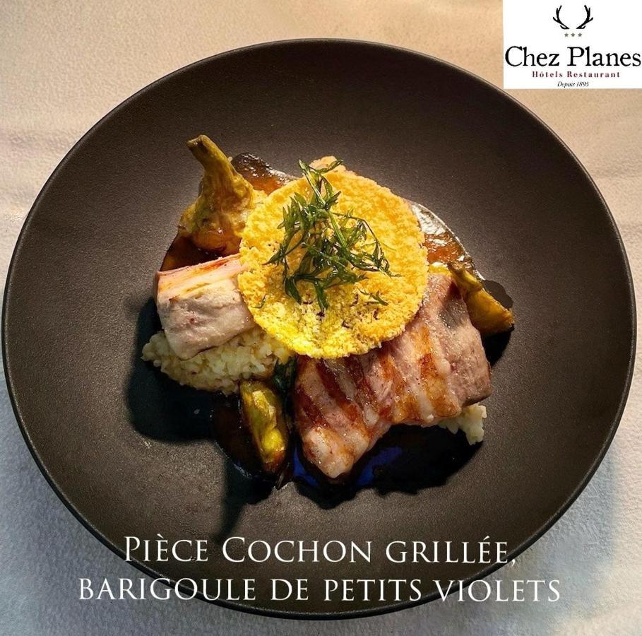 Logis Hotel Restaurant Planes Saillagouse Bagian luar foto